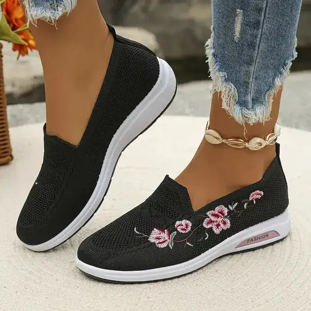 Women’s Breathable Embroidered Shoes – Soft, Comfortable & Fashionable Casual Flats