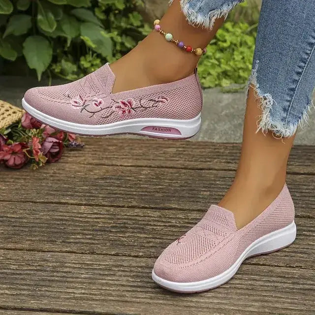 Women’s Breathable Embroidered Shoes – Soft, Comfortable & Fashionable Casual Flats