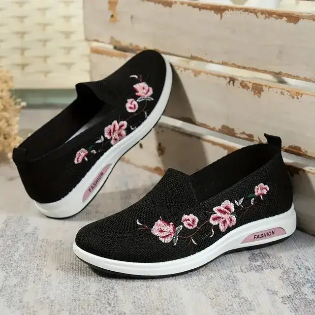 Women’s Breathable Embroidered Shoes – Soft, Comfortable & Fashionable Casual Flats