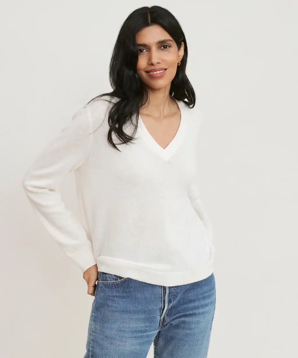 Flynn Women’s Cashmere-Feel Sweater – Soft Knit Pullove