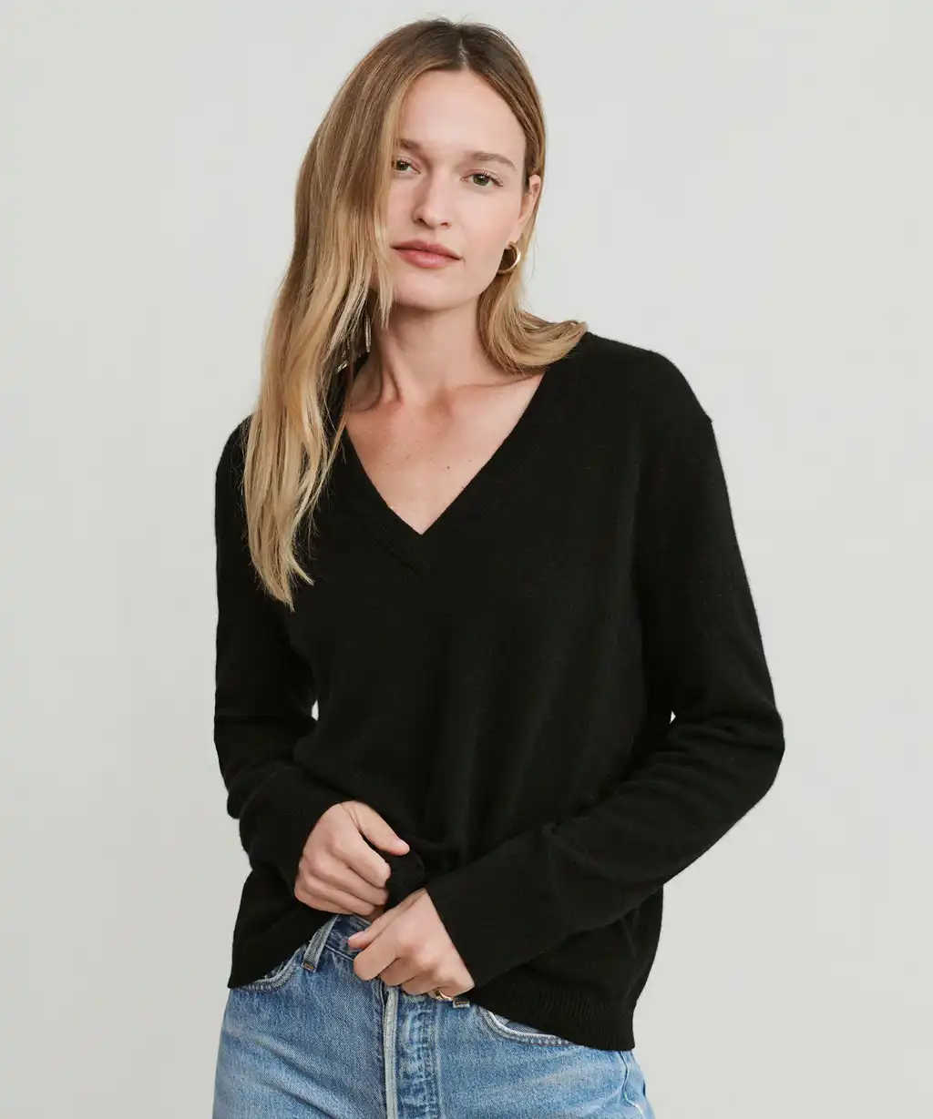 Flynn Women’s Cashmere-Feel Sweater – Soft Knit Pullove