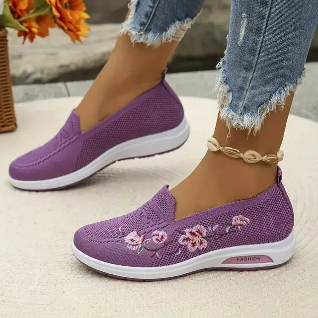 Women’s Breathable Embroidered Shoes – Soft, Comfortable & Fashionable Casual Flats