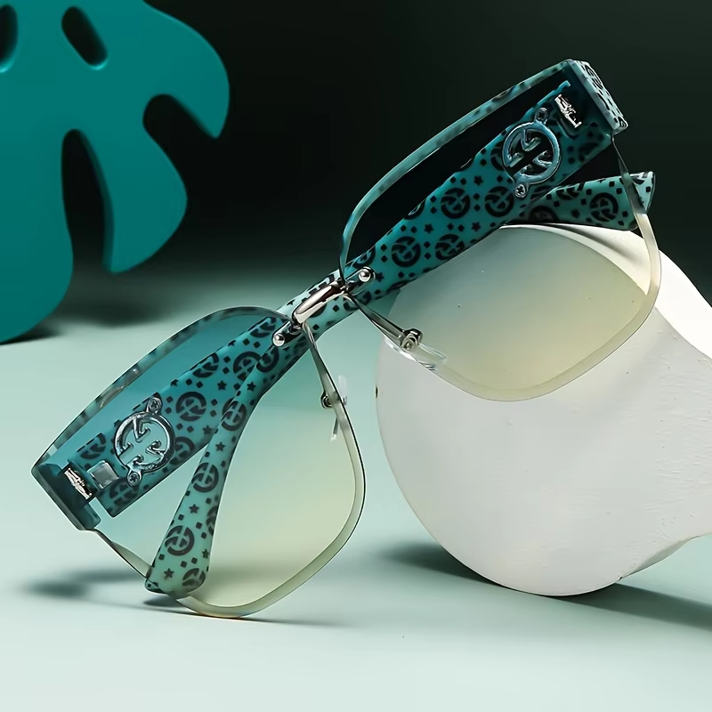Gradient Oversized Women's Sunglasses – UV Resistant Large Frame Face-Shaping Fashion Shades